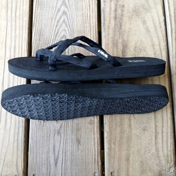 Teva Sandals Olowahu Thong Straps Flats 6840 Black slip ons women's size 10 - Picture 9 of 11